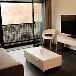 Lejlighed Modern With View In *